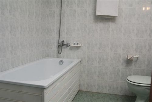 פזרג'יק Elbrus Hotel מראה חיצוני תמונה