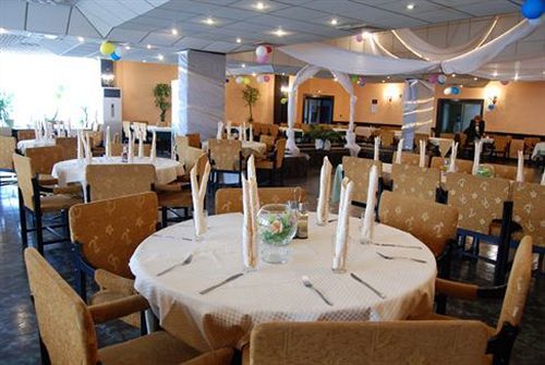 פזרג'יק Elbrus Hotel מראה חיצוני תמונה